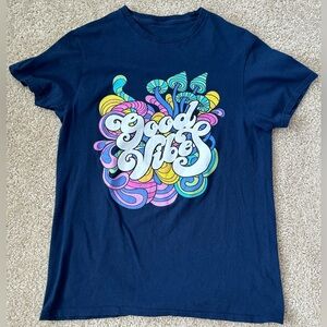 Graphic design T-shirt women’s small/medium